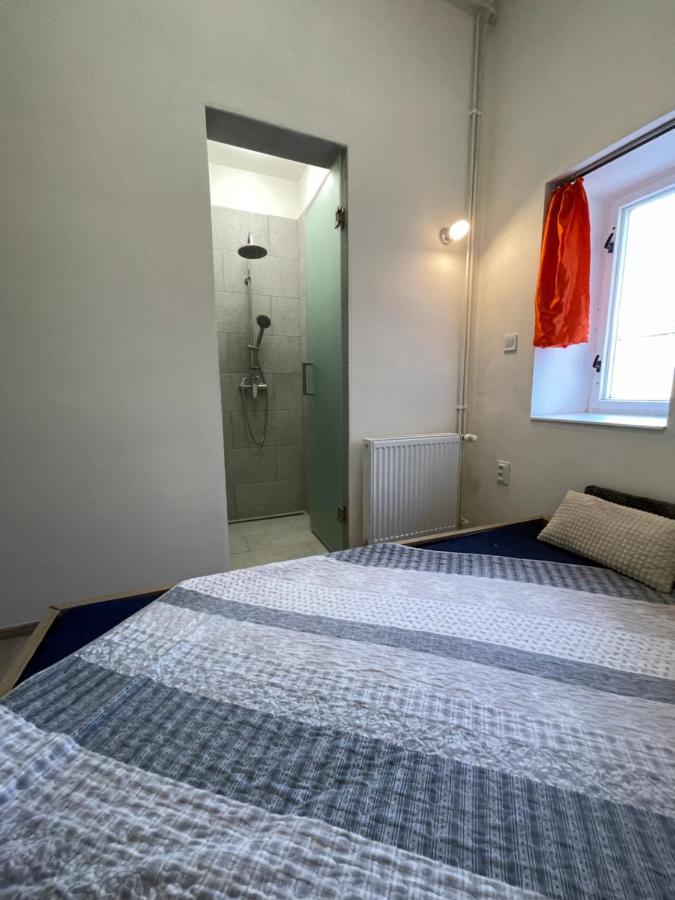 Red&Black Apartment City Centr, Na Hradbach 118 ออสตราวา ภายนอก รูปภาพ