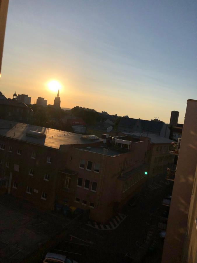 Red&Black Apartment City Centr, Na Hradbach 118 ออสตราวา ภายนอก รูปภาพ