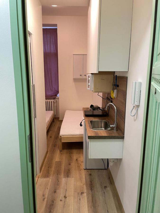 Red&Black Apartment City Centr, Na Hradbach 118 ออสตราวา ภายนอก รูปภาพ