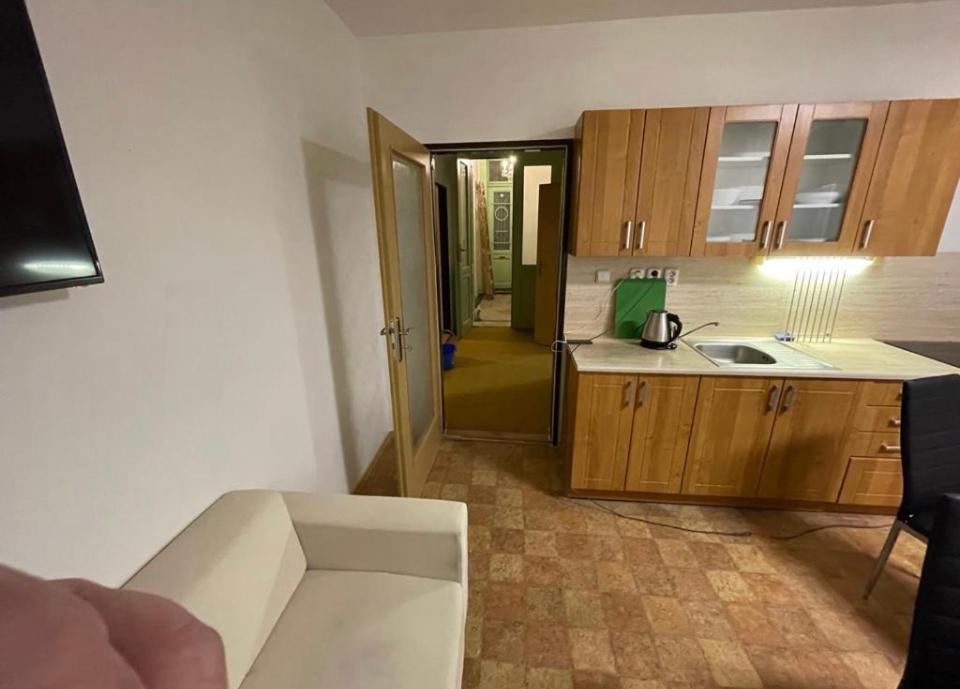 Red&Black Apartment City Centr, Na Hradbach 118 ออสตราวา ภายนอก รูปภาพ