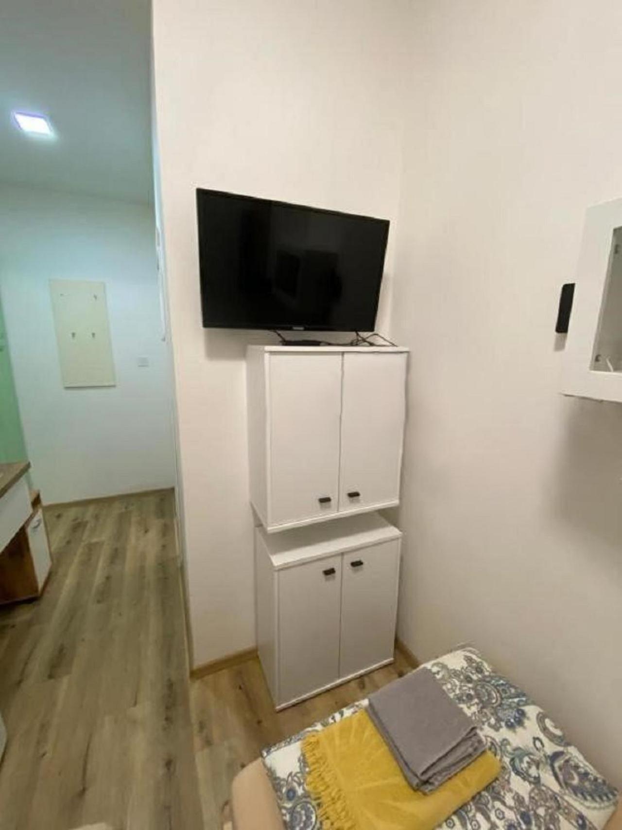 Red&Black Apartment City Centr, Na Hradbach 118 ออสตราวา ภายนอก รูปภาพ